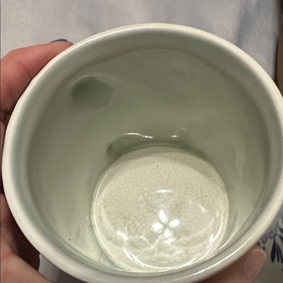 Vintage Pair of Delft Blue Tulip Floral Coffee Mugs Cups 3 5/8" Hand Painted - Picture 5 of 5